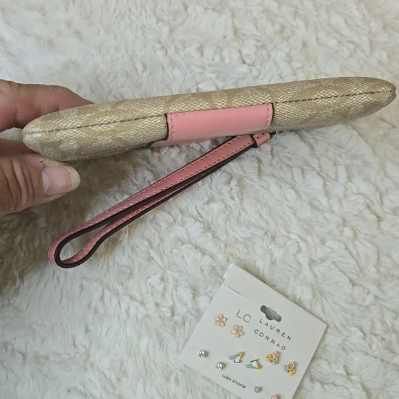 Coach Beige and Pink Wristlet With Lauren Conrad Nwt 5 Pair Of Earrings - Picture 7 of 11